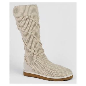 Ugg Knit Boots in Cream